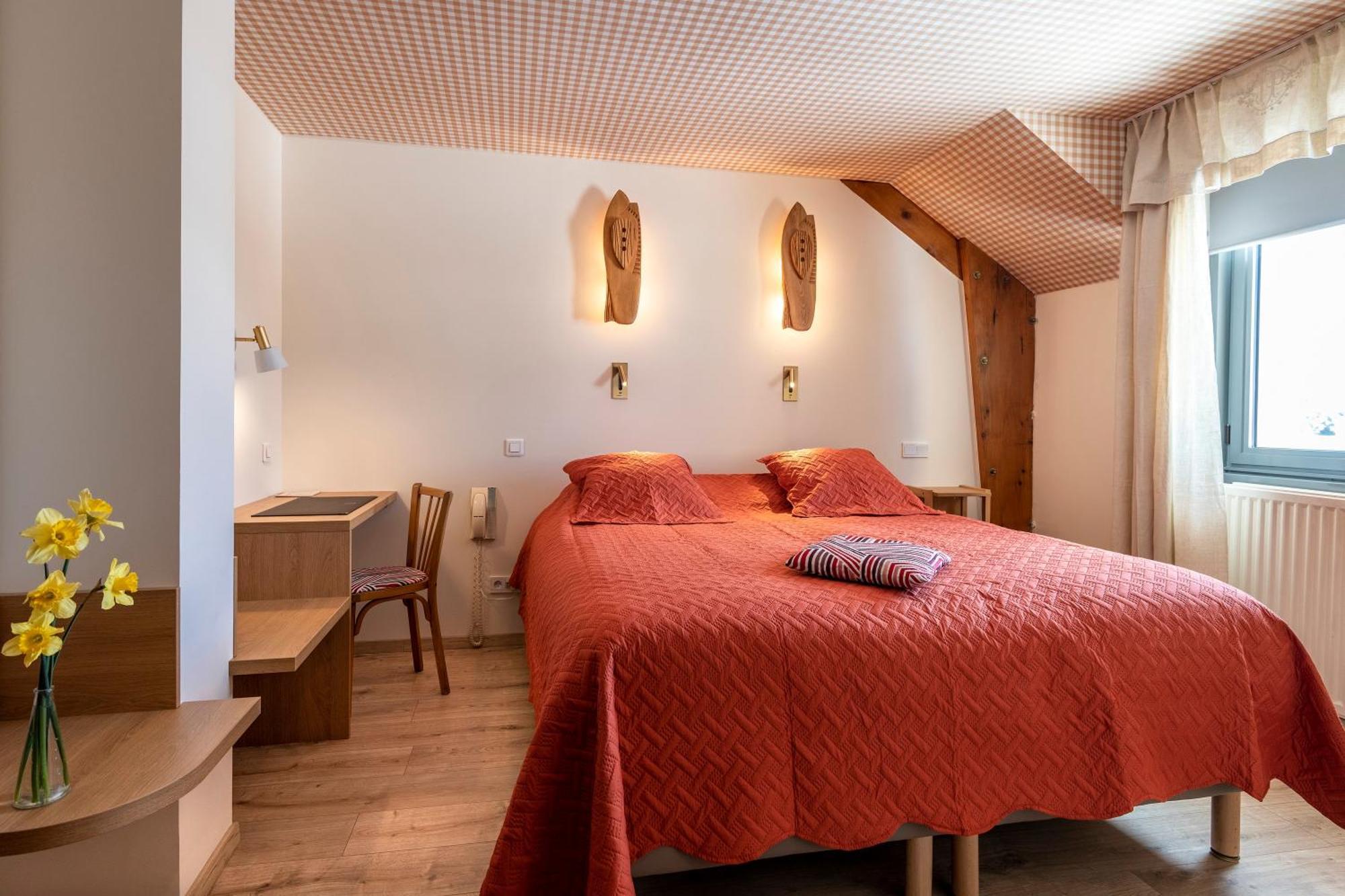 Hotel Restaurant De La Poste Et La Grange Detente, Espace Bien-Etre Châteauneuf-de-Randon 객실 사진