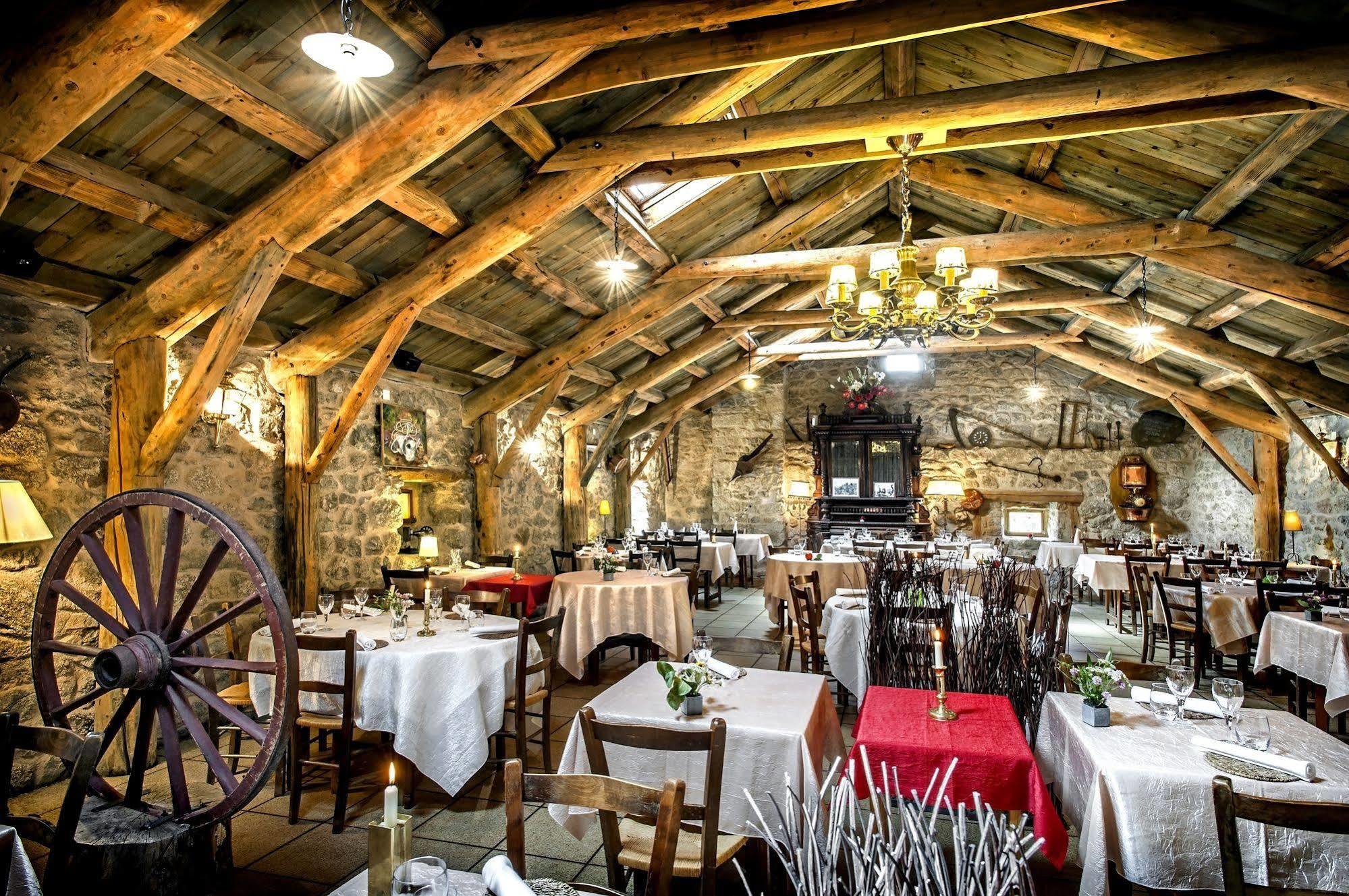 Hotel Restaurant De La Poste Et La Grange Detente, Espace Bien-Etre Châteauneuf-de-Randon 외부 사진